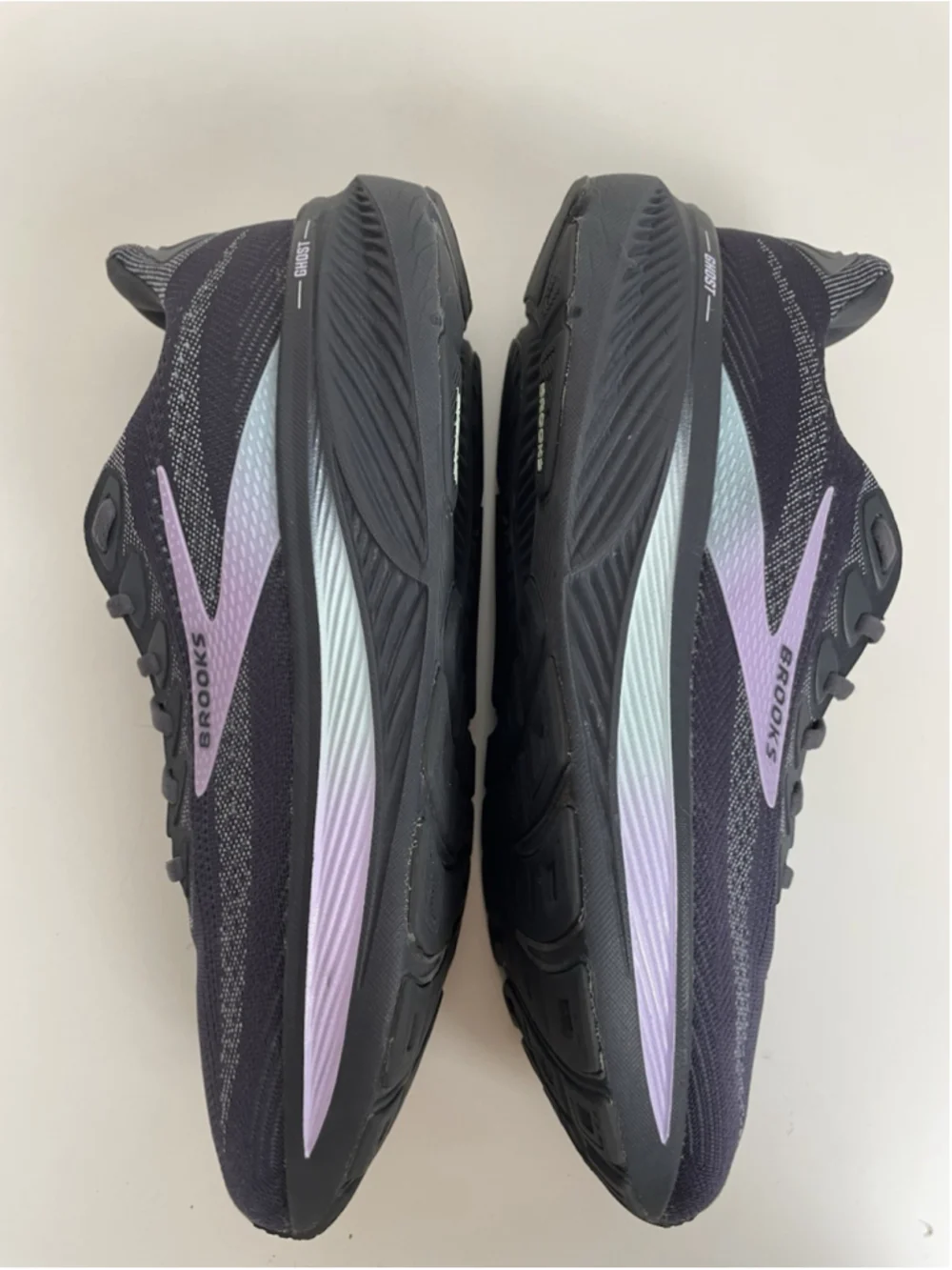 Brooks Ghost 17 Running Shoes Womens 12 Road Walking Sneakers Gym